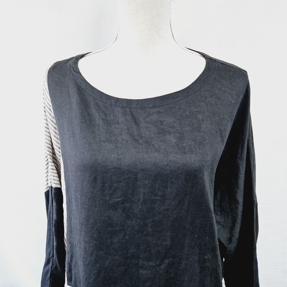 Lisa Bayne Stanza 100% Linen Blouse size Medium - Picture 2 of 9